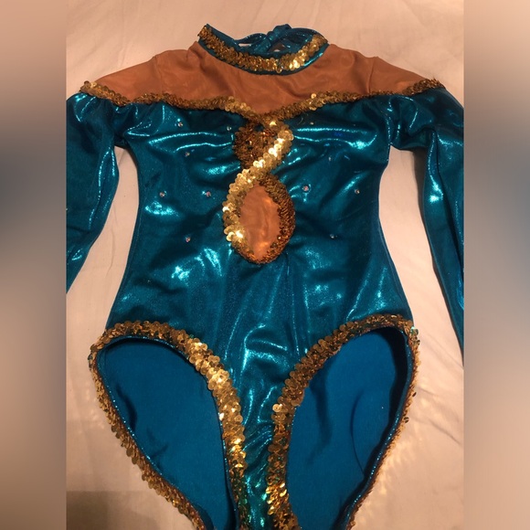 Custom dance uniform - Picture 3 of 7